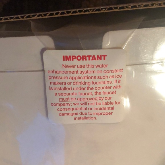 PlusOne Counter Water Filtration Unit - Picture 5 of 12